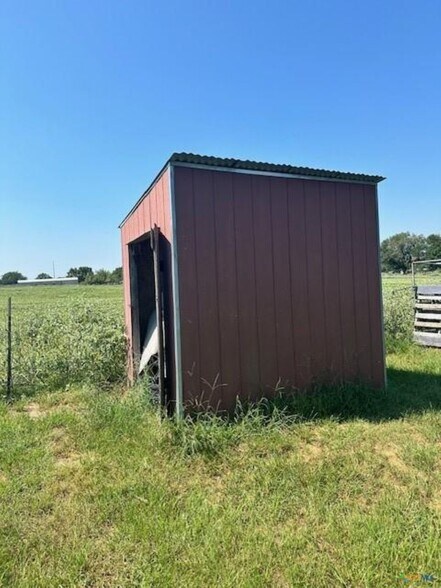 More Photos Of 1212 Babylon Ln, Schulenburg Land For Sale