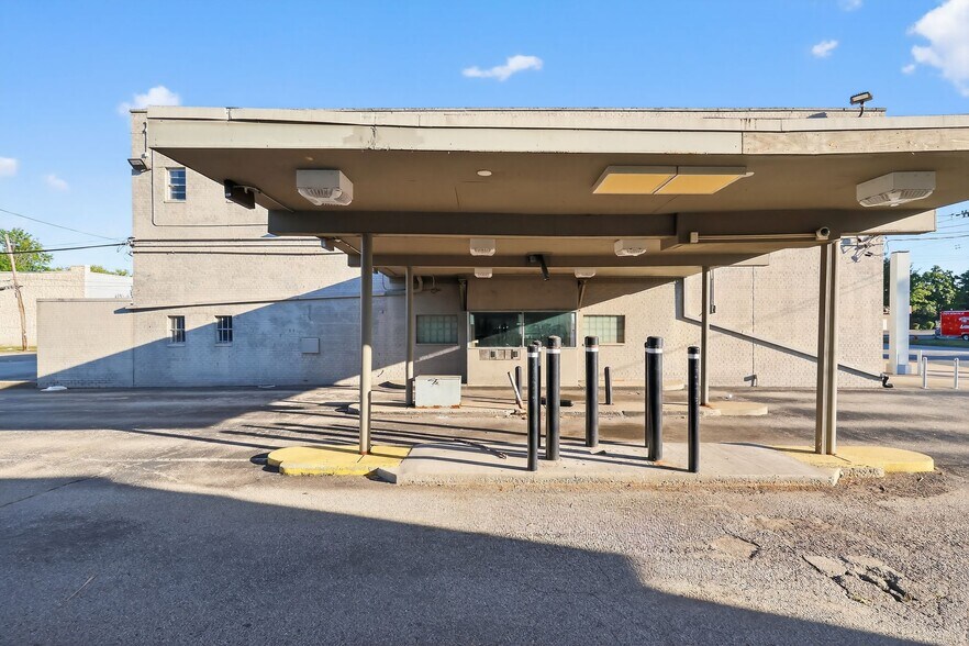 More Photos Of 3450 Taylor Blvd, Louisville Office For Sale