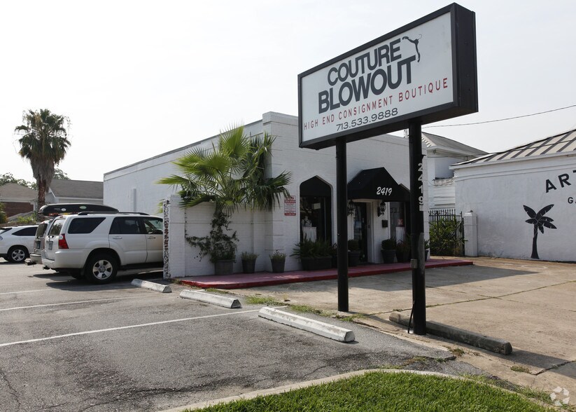 Primary Photo Of 2419 S Shepherd Dr, Houston Freestanding For Sale