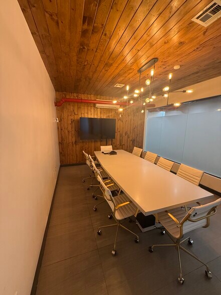 More Photos Of 65 S 11th St, Brooklyn Office For Lease