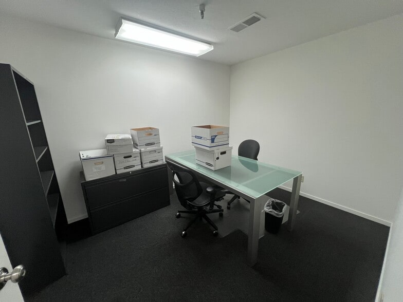More Photos Of 401 Victor Way, Salinas Warehouse For Lease