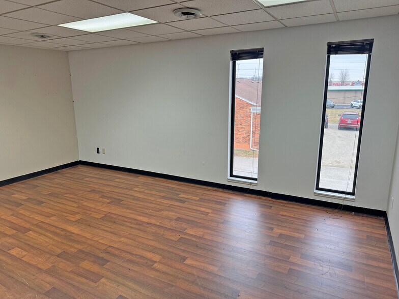 More Photos Of 36358-36380 Garfield Rd, Clinton Township Medical For Lease