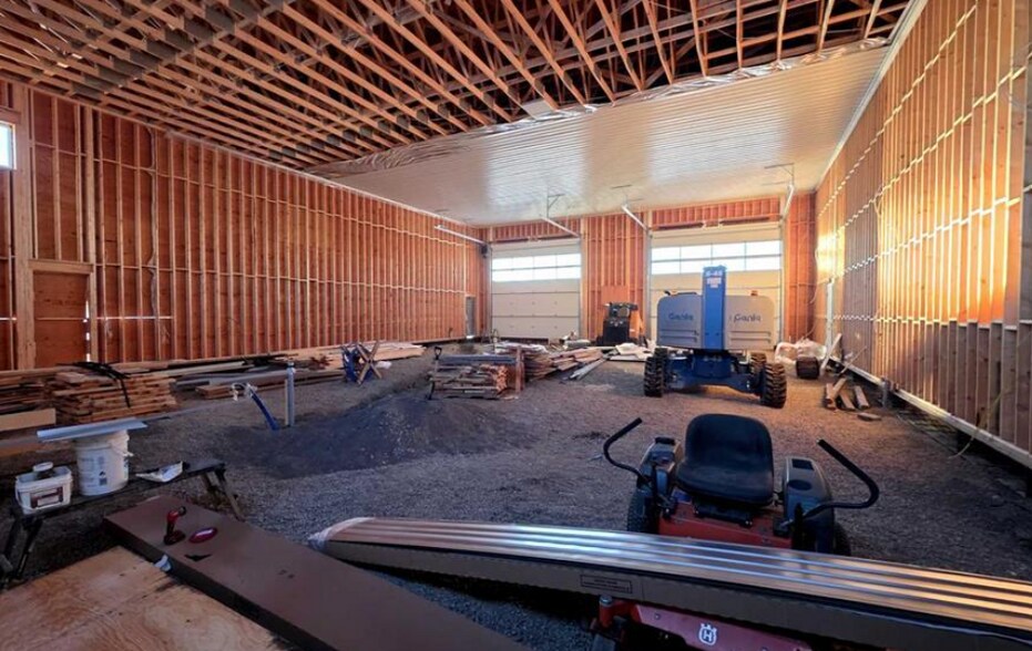 More Photos Of 32580 Range Road 11, Mountain View County Warehouse For Lease