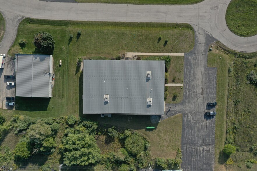 More Photos Of 5835 Shugart Ln, Traverse City Manufacturing For Lease