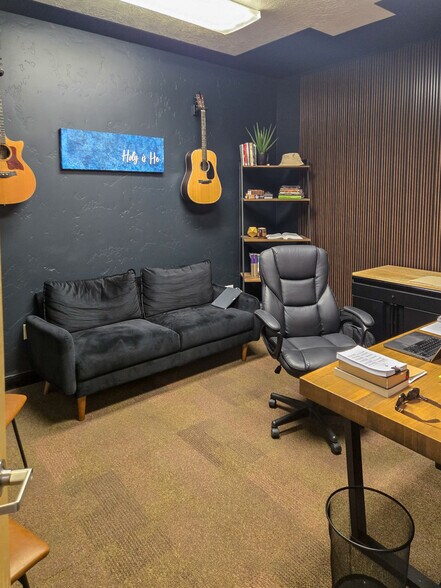 More Photos Of 200 N Seneca Springs Way, Star Office For Lease