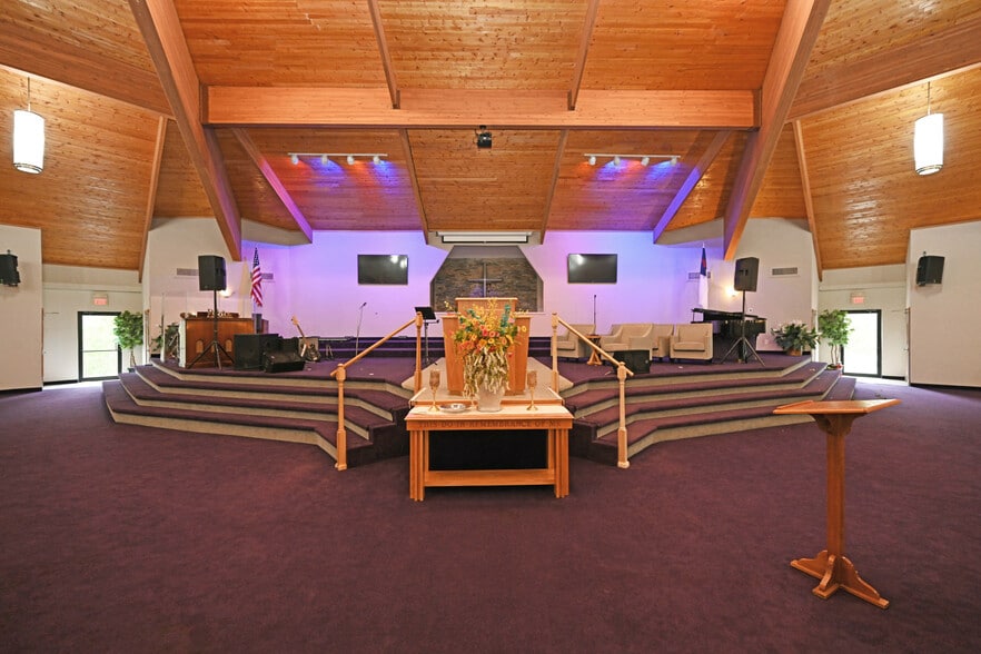 More Photos Of 5990 Michael Rd, Middletown Religious Facility For Sale