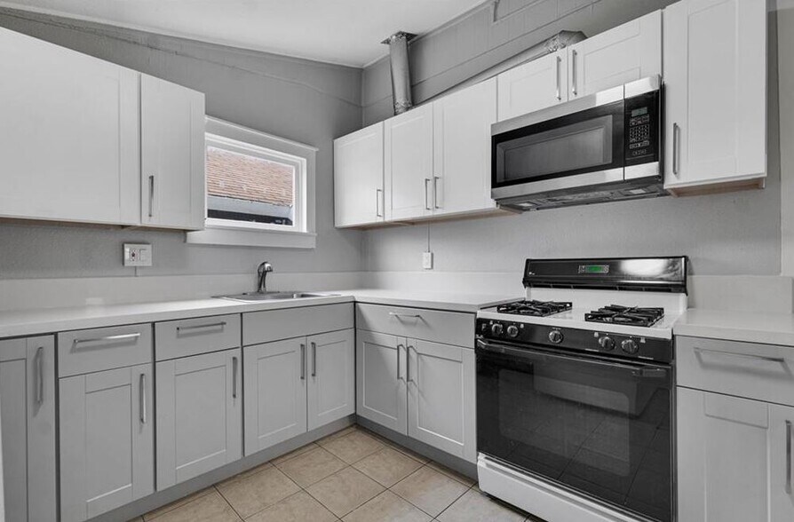 More Photos Of 362 W 11th St, San Pedro Apartments For Sale