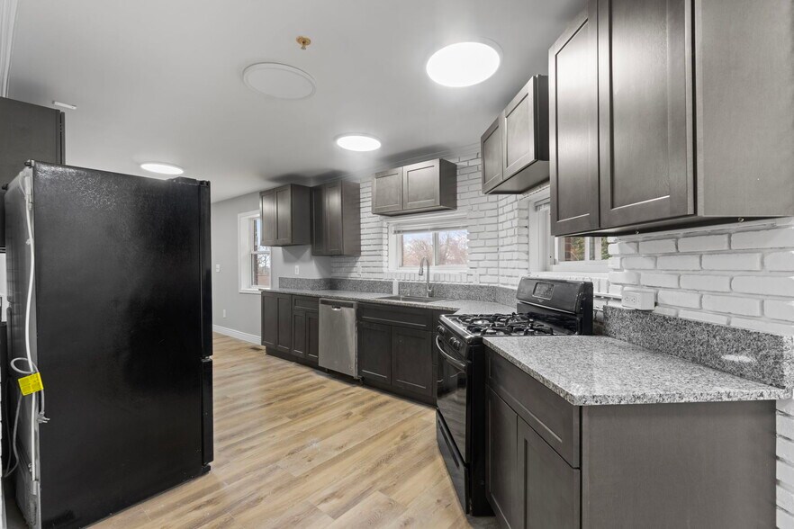 More Photos Of 922 Ridge Rd Se, Washington Assisted Living For Sale