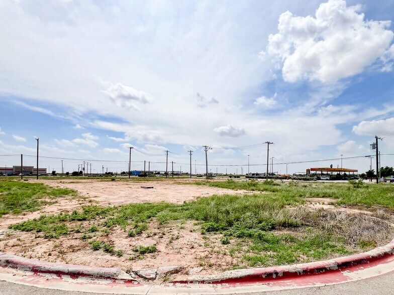 More Photos Of 3101 Antelope Trail, Midland Land For Sale