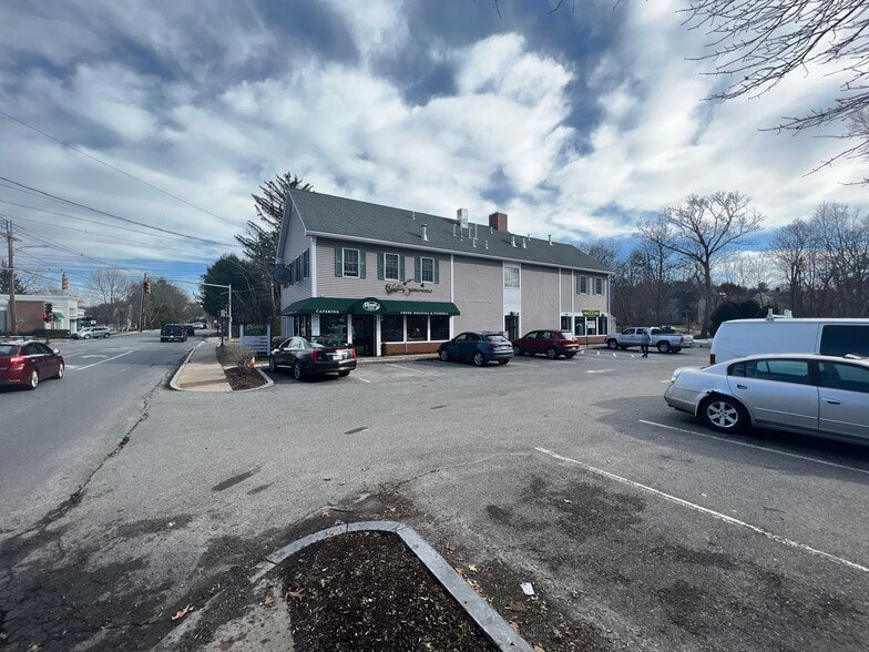 Primary Photo Of 1137 Main St, Concord General Retail For Lease