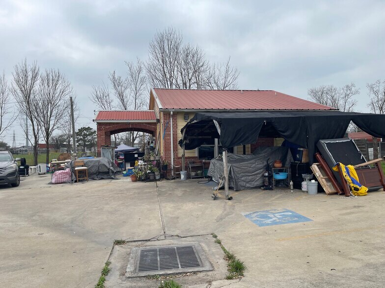 More Photos Of 11727 Wallisville Rd, Houston Auto Dealership For Lease