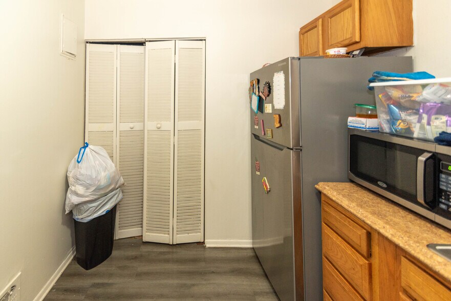 More Photos Of 1213 E Northern Pky, Baltimore Apartments For Sale