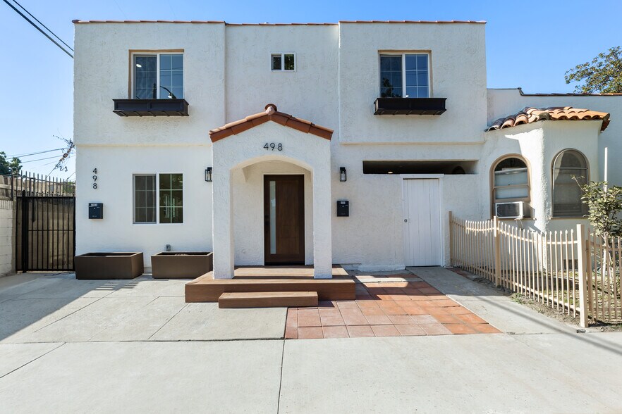 More Photos Of 496 E 52nd St, Long Beach Multifamily For Sale