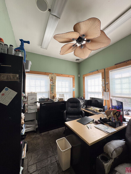 More Photos Of 1320 E Main St, Meriden Restaurant For Sale