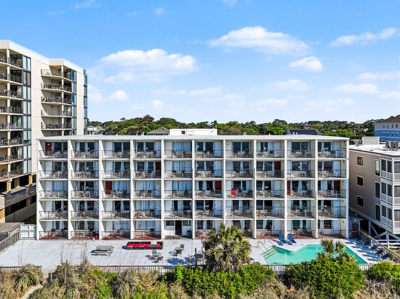More Photos Of 1415 S Ocean Blvd, North Myrtle Beach Hotel For Sale