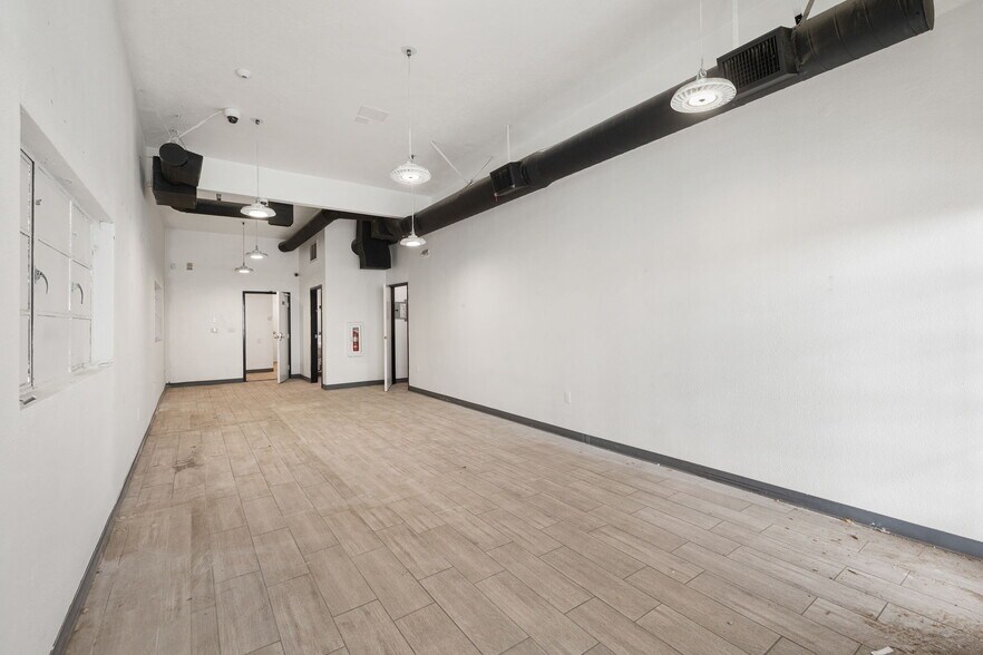 More Photos Of 1059-1063 N Palm Canyon Dr, Palm Springs Storefront For Sale