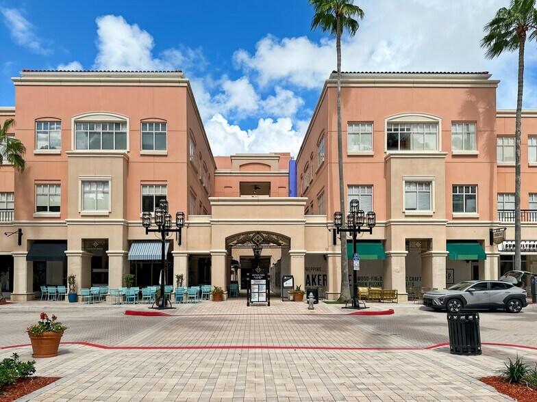 More Photos Of 433 Plaza Real, Boca Raton Coworking Space