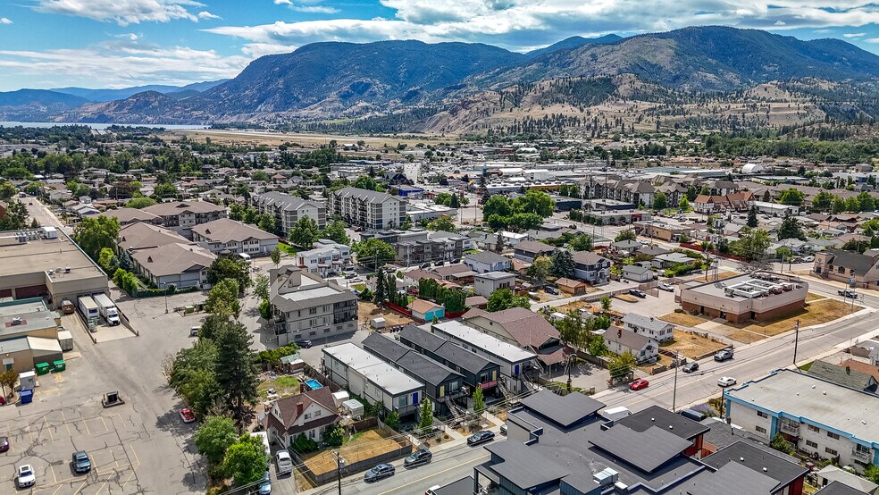 More Photos Of 116 Calgary Av, Penticton Apartments For Sale