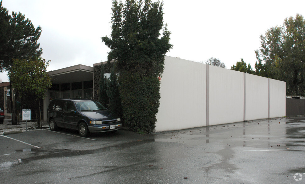 Primary Photo Of 797 San Antonio Rd, Palo Alto Office For Lease