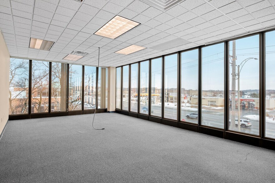More Photos Of 2627 E Beltline Ave SE, Grand Rapids Medical For Lease
