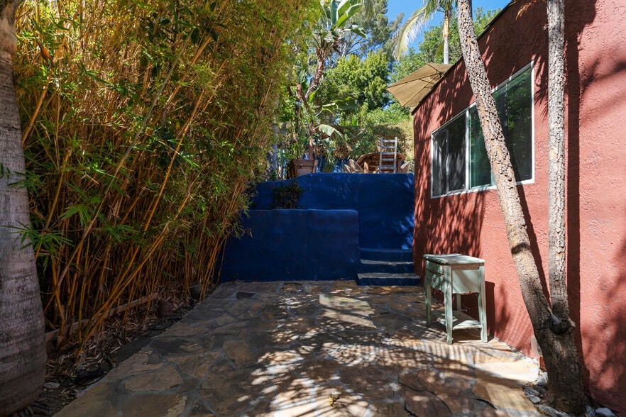 More Photos Of 1501 Westerly Ter, Los Angeles Apartments For Sale