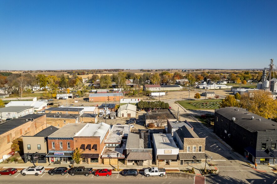 More Photos Of 209 W Main St, Genoa Bar For Sale