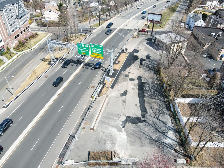 More Photos Of 1696 Bergen Tpke, Fort Lee Auto Dealership For Sale