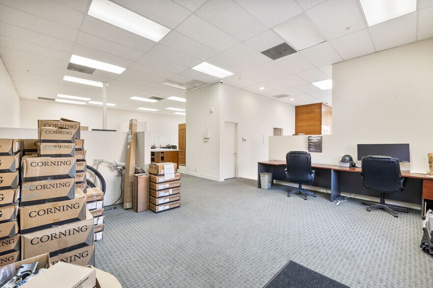 More Photos Of 75090 St. Charles Pl, Palm Desert Warehouse For Lease