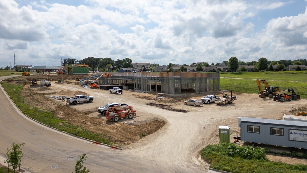 More Photos Of 3629 Sarah Pl NW, Rochester Storefront Retail Office For Lease