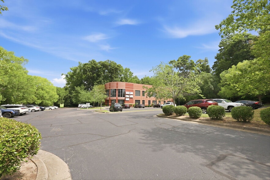 More Photos Of 502 McKnight Dr, Knightdale Medical For Sale