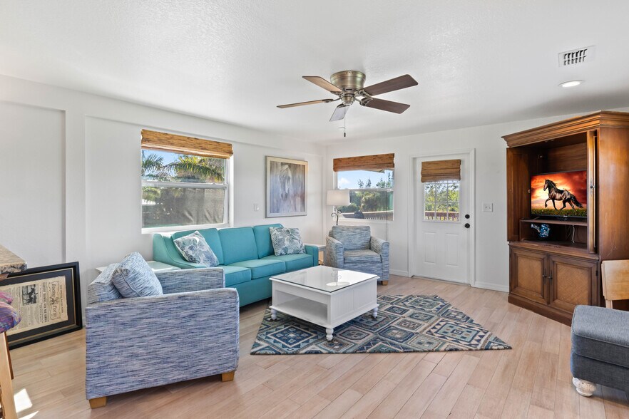 More Photos Of 6050 Stringfellow Rd, Saint James City Land For Sale