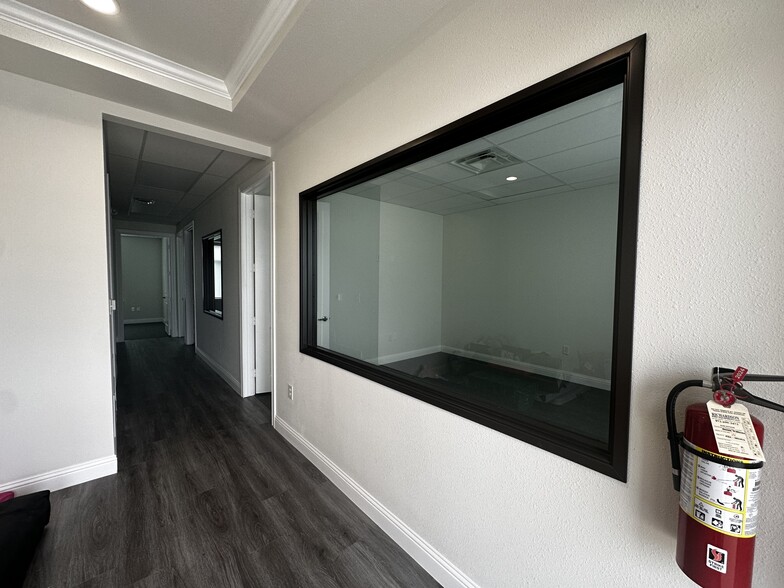 More Photos Of 945 Stockton Dr, Allen Unknown For Lease