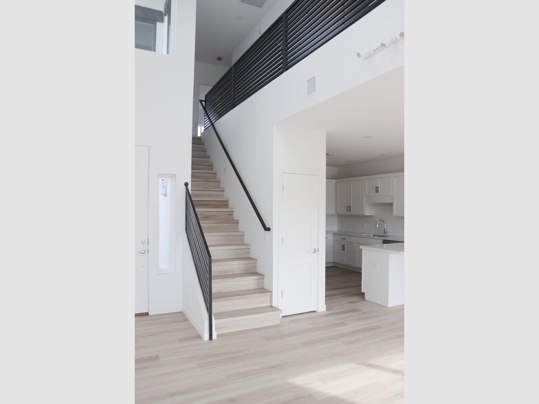 More Photos Of , Phoenix Multifamily For Sale