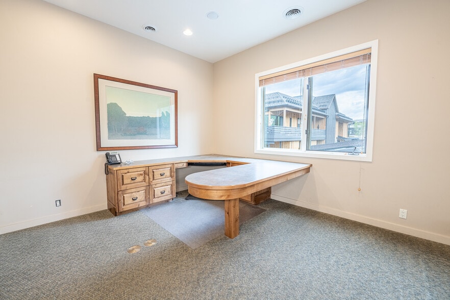 More Photos Of 360 East Avenue North, Ketchum Storefront Retail Office For Sale
