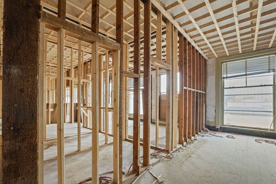 More Photos Of 255 Main St, Pawtucket Office For Sale