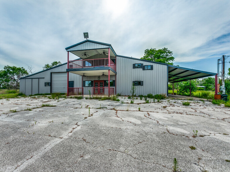 Primary Photo Of 5673 Stuart rd, San Antonio Contractor Storage Yard For Sale