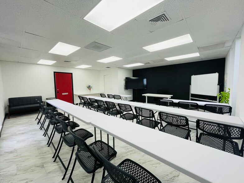 More Photos Of 3118 Gulf To Bay Blvd, Clearwater Medical For Lease