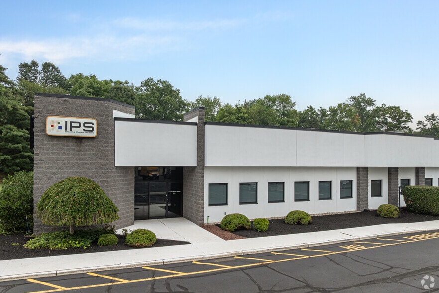 More Photos Of 4250 US Highway 1, Monmouth Junction Office For Lease
