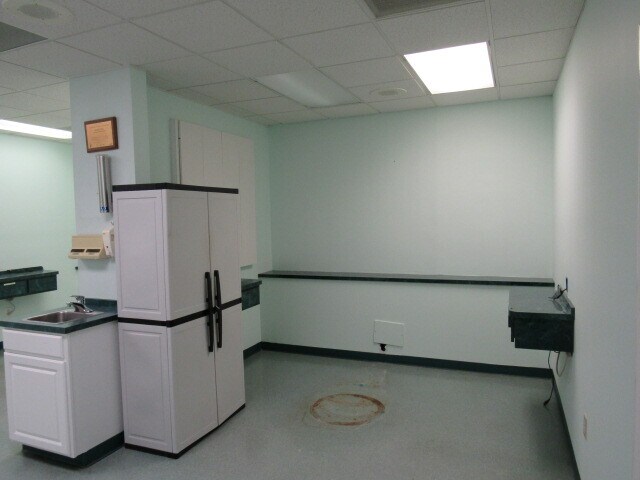 More Photos Of 4001 Confederate Point Rd, Jacksonville Medical For Sale