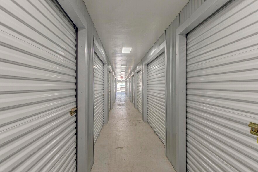 More Photos Of 113 W Cedar Ln, Payson Auto Repair For Sale