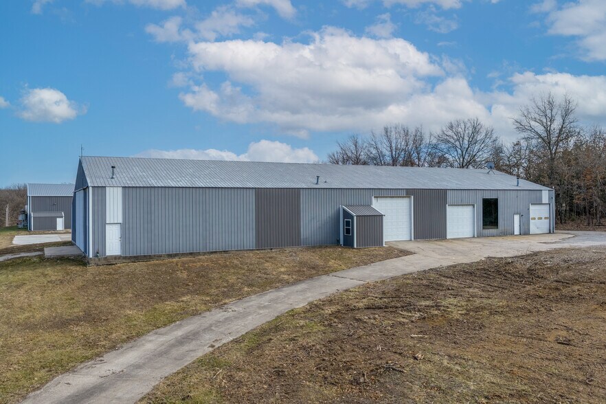 Primary Photo Of 31197 Wingate Rd, Sedalia Flex For Lease