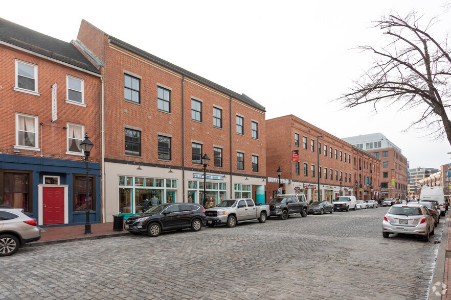 More Photos Of 1629-1637 Thames St, Baltimore Office For Lease