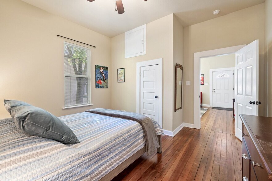 More Photos Of 314 W 3rd St, Taylor Multifamily For Sale