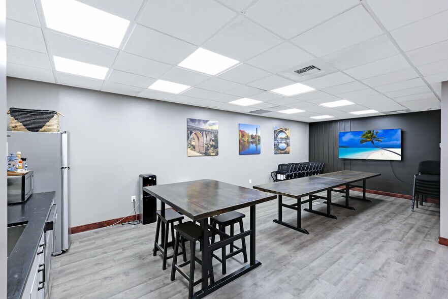 More Photos Of 1131 E Westview Ct, Spokane Medical For Lease