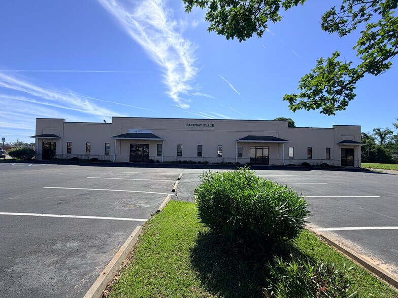 Primary Photo Of 115 Pat Thomas Pky, Quincy Office For Lease