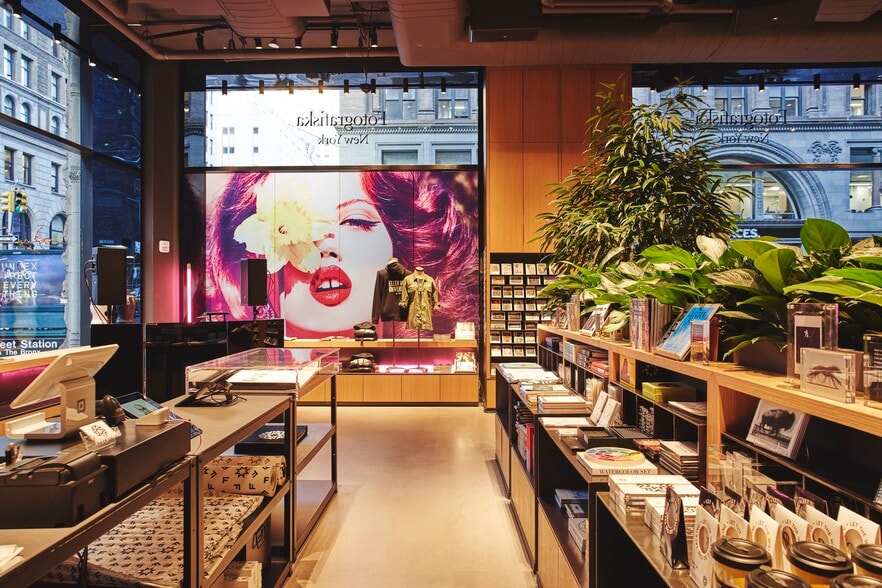 More Photos Of 281 Park Ave S, New York Office For Sale