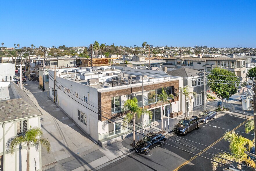 Primary Photo Of 1104 Highland Ave, Manhattan Beach Loft Creative Space For Sale