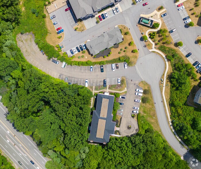 More Photos Of 1 Williamsburg Pl, Warrendale Office For Lease