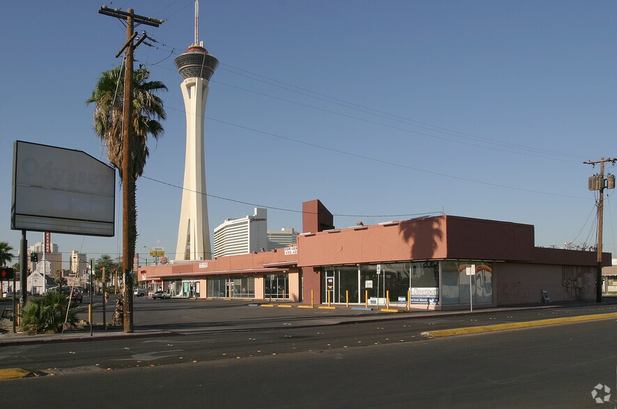 More Photos Of 1600-1616 S Las Vegas Blvd, Las Vegas General Retail For Lease