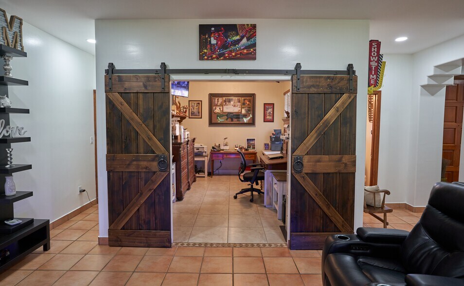 More Photos Of 19050 SW 194th Ave, Miami Specialty For Sale